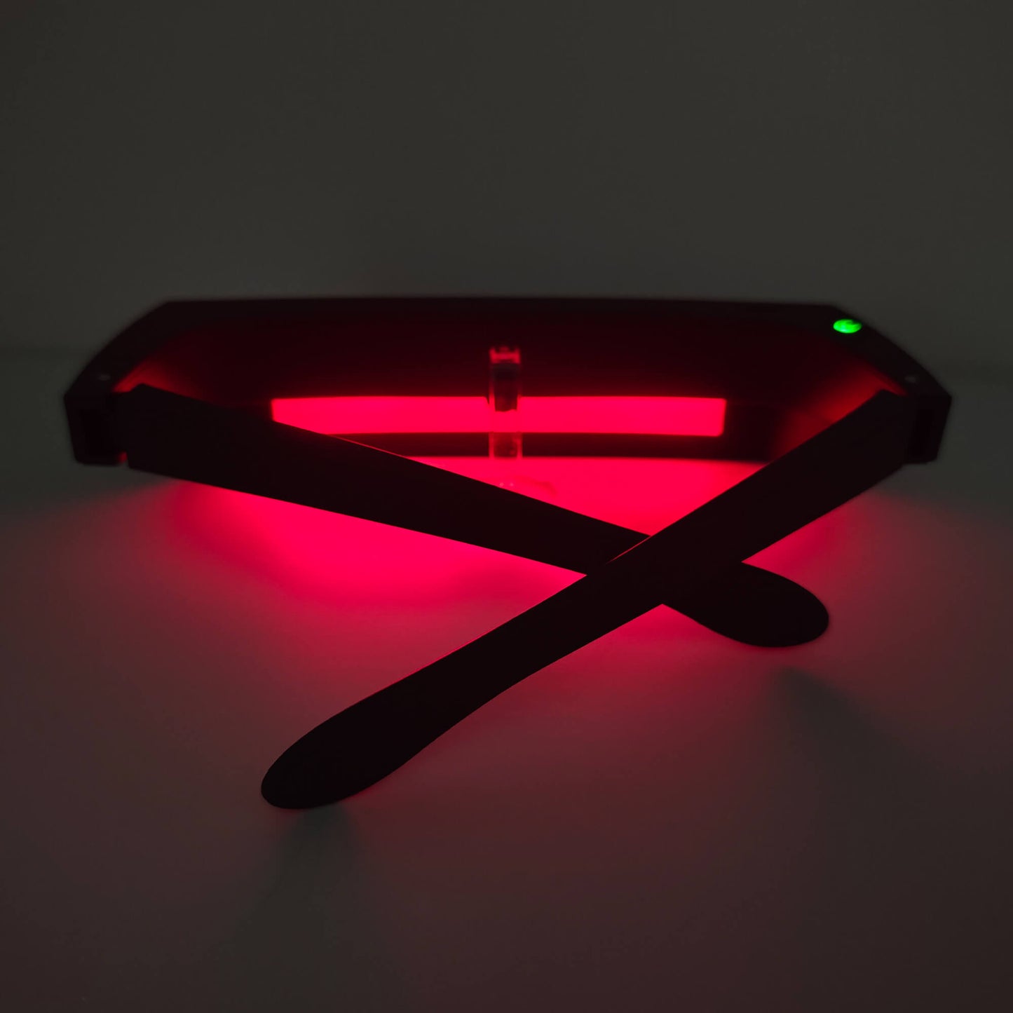 red-light-therapy-glasses-670nm-for-eye-health