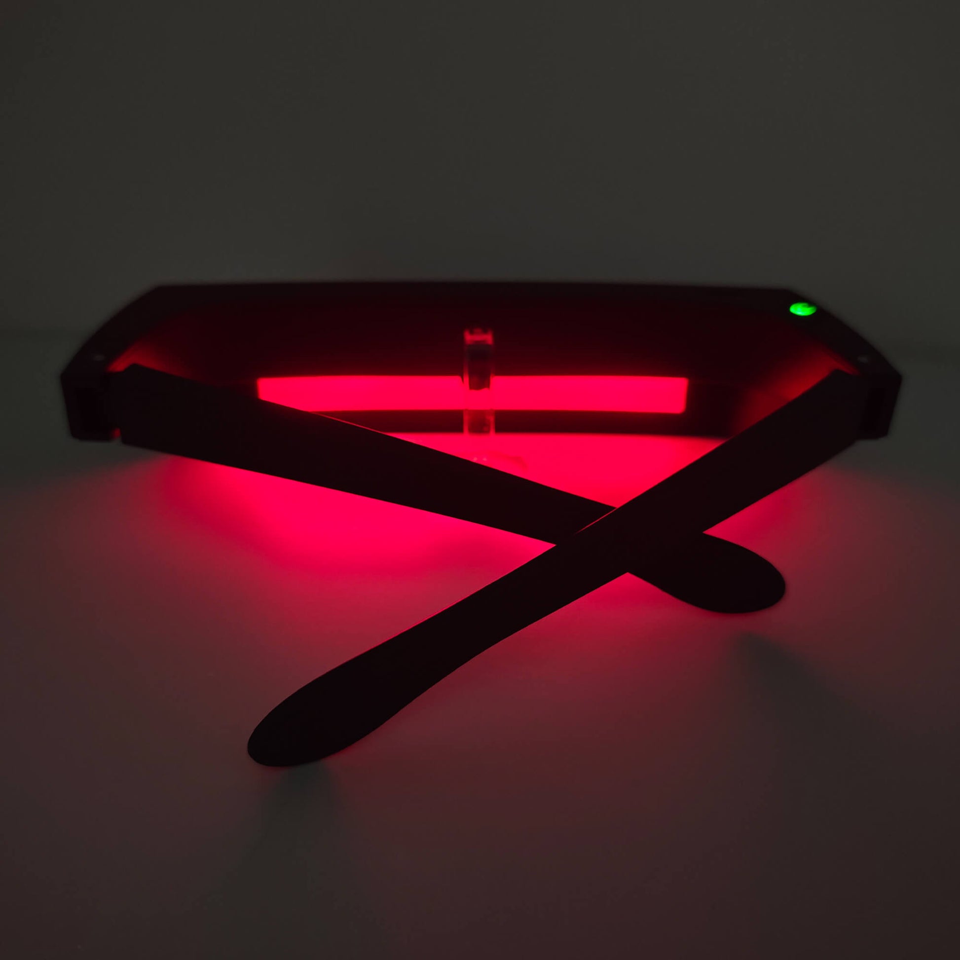 red-light-therapy-glasses-670nm-for-eye-health